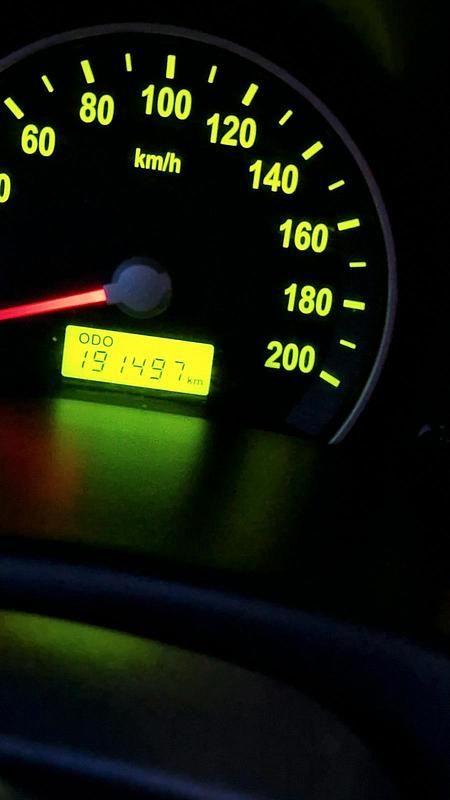 Gebraucht Kia Carnival 190 PS (139 kW) 2009 Van / Kleinbus