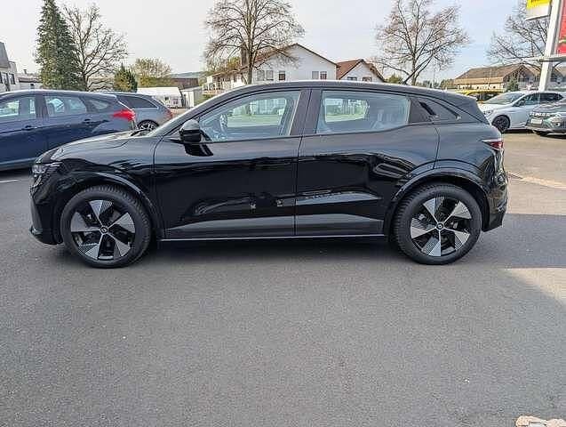 Usado Renault Megane E-Tech Equilibre 96 kW (131 CV) 2022 Negro Berlina