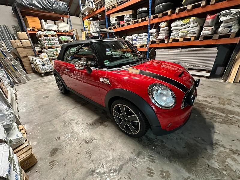 Rot Gebraucht 2010 Mini Cooper S Cabriolet Cabrio | 10.300 € (Fairer Preis) - Bild 1/4