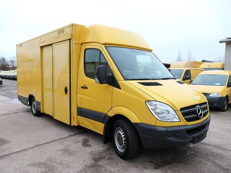 Ginstergelb (metallic) Gebraucht 2011 Mercedes Sprinter Van | 8.211 € - Bild 1/3