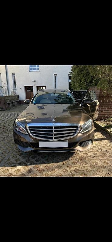 Gebraucht Mercedes C300e 2016 Braun Kombi