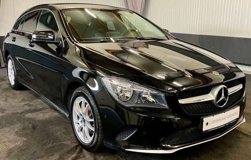 Nachtschwarz unilack Gebraucht 2018 Mercedes CLA180 Urban Limousine | 16.980 € (Guter Preis) - Bild 1/4