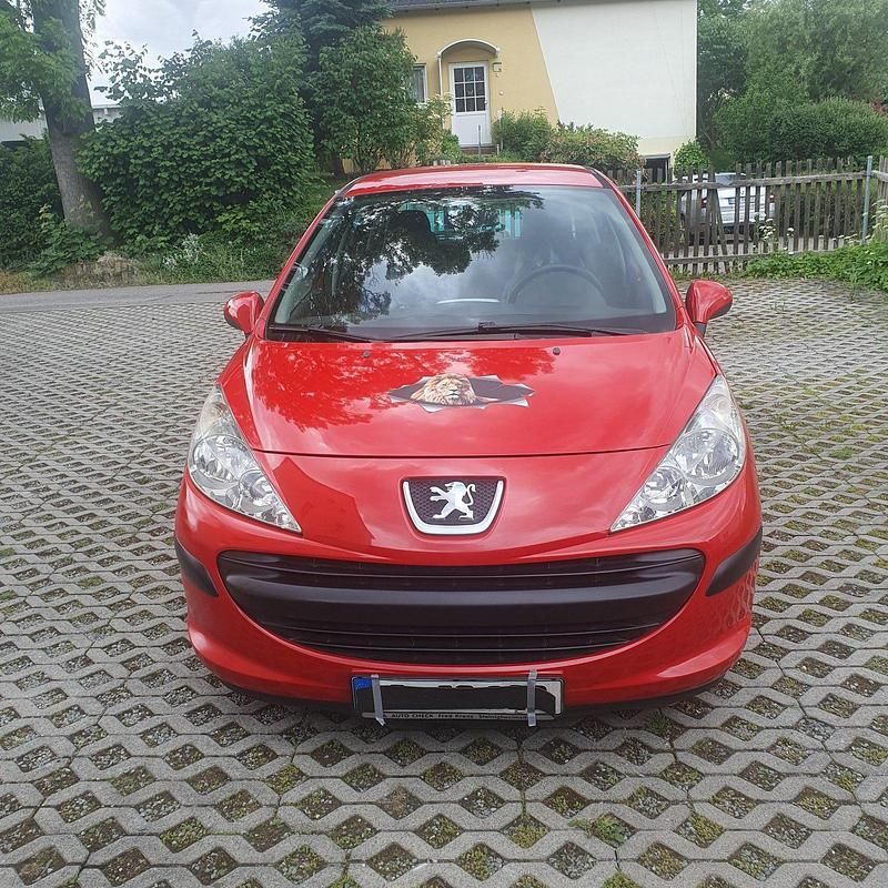 Rot Gebraucht 2006 Peugeot 207 Kleinwagen | 2.200 € (Fairer Preis) - Bild 1/4