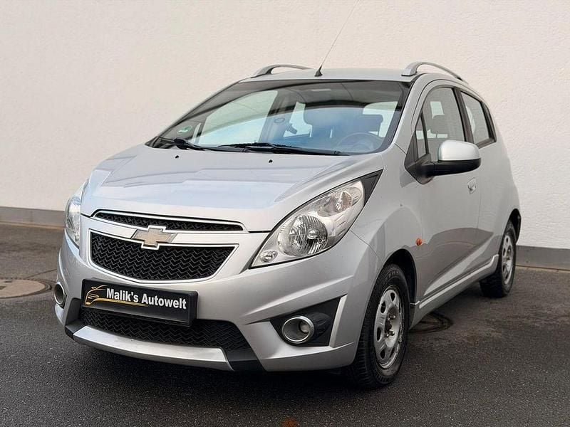 Gebraucht Chevrolet Spark LT 82 PS (60 kW) 2011 Silber Kleinwagen