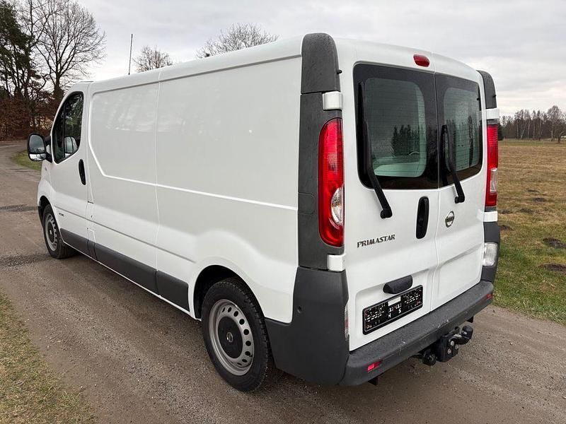 Gebraucht Nissan Primastar 114 PS (83 kW) 2014 Weiß Van / Kleinbus