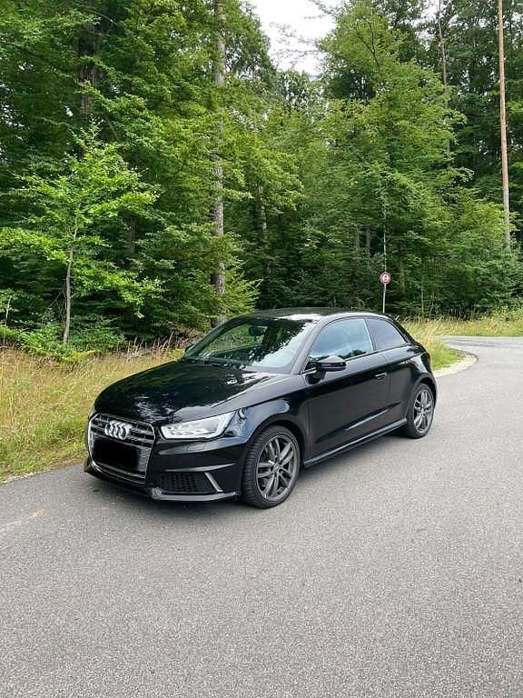 Schwarz Gebraucht 2014 Audi S1 Ambiente Kleinwagen | 20.800 € (Fairer Preis) - Bild 1/4