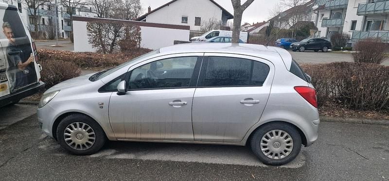 Gebraucht Opel Corsa 101 PS (74 kW) 2010 Silber Kleinwagen