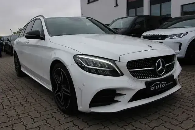 Gebraucht Mercedes C220 AMG line 194 PS (142 kW) 2021 Weiß Limousine