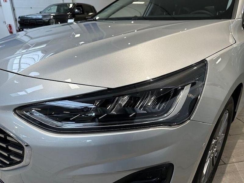 Gebraucht Ford Focus Titanium 125 PS (91 kW) 2023 Silber Kombi