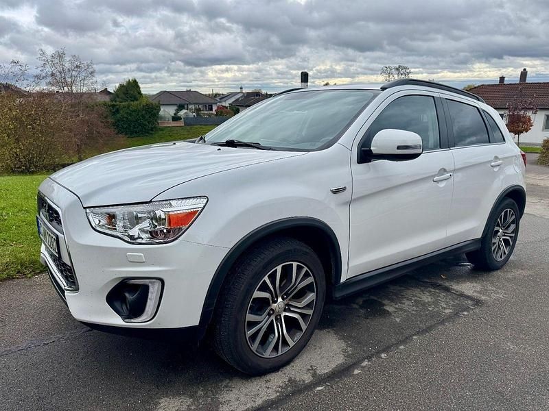 Weiß Gebraucht 2016 Mitsubishi ASX SUV | 9.900 € (Superpreis) - Bild 1/4