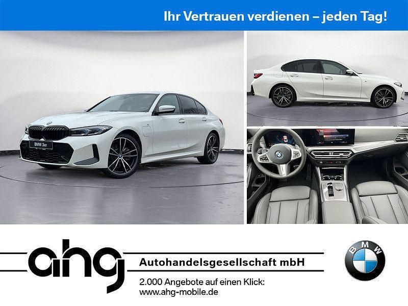 Weiß Gebraucht 2024 BMW 330e M Sport Limousine | 54.910 € - Bild 1/4