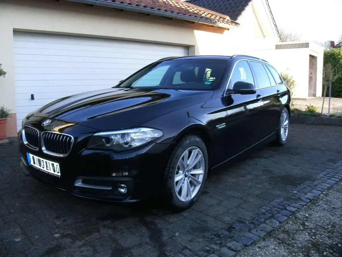 Gebraucht BMW 520 190 PS (139 kW) 2015 Schwarz Kombi