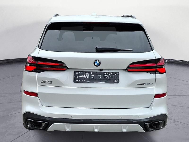 Neu BMW X5 298 PS (219 kW) 2026 Weiß SUV