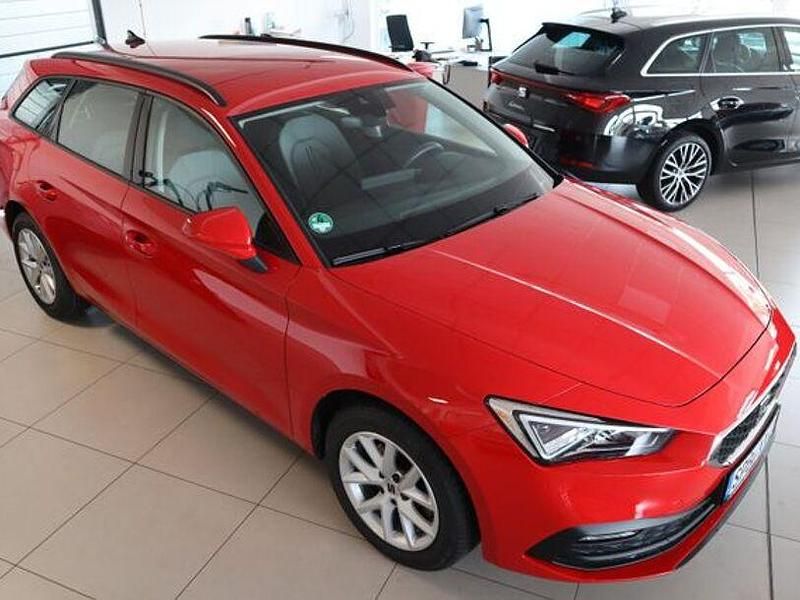 Gebraucht Seat Leon Style 131 PS (96 kW) 2023 Rot Kombi