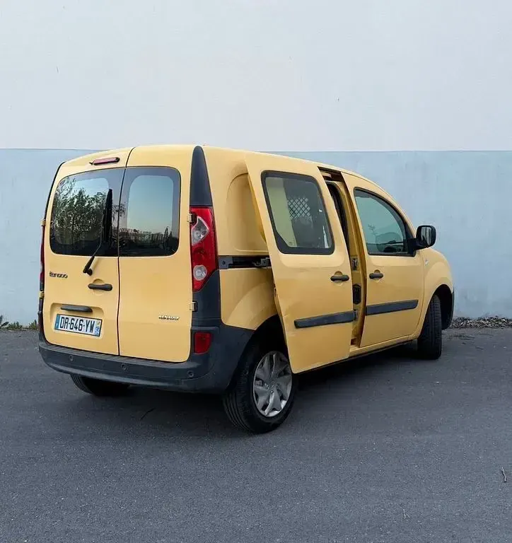 Gebraucht Renault Kangoo Authentique 68 PS (50 kW) 2008 Gelb Van / Kleinbus