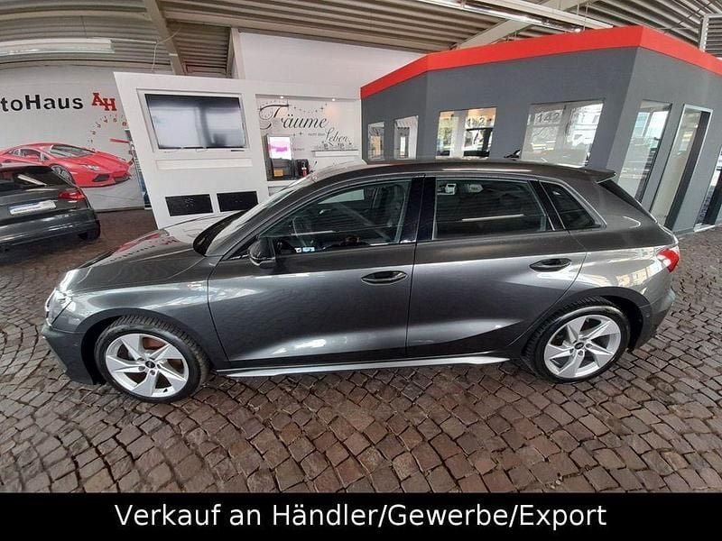 Gebraucht Audi A3 S-Line 116 PS (85 kW) 2022 Grau Limousine