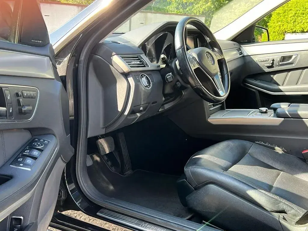 Gebraucht Mercedes E350 Avantgarde 265 PS (194 kW) 2013 Kombi