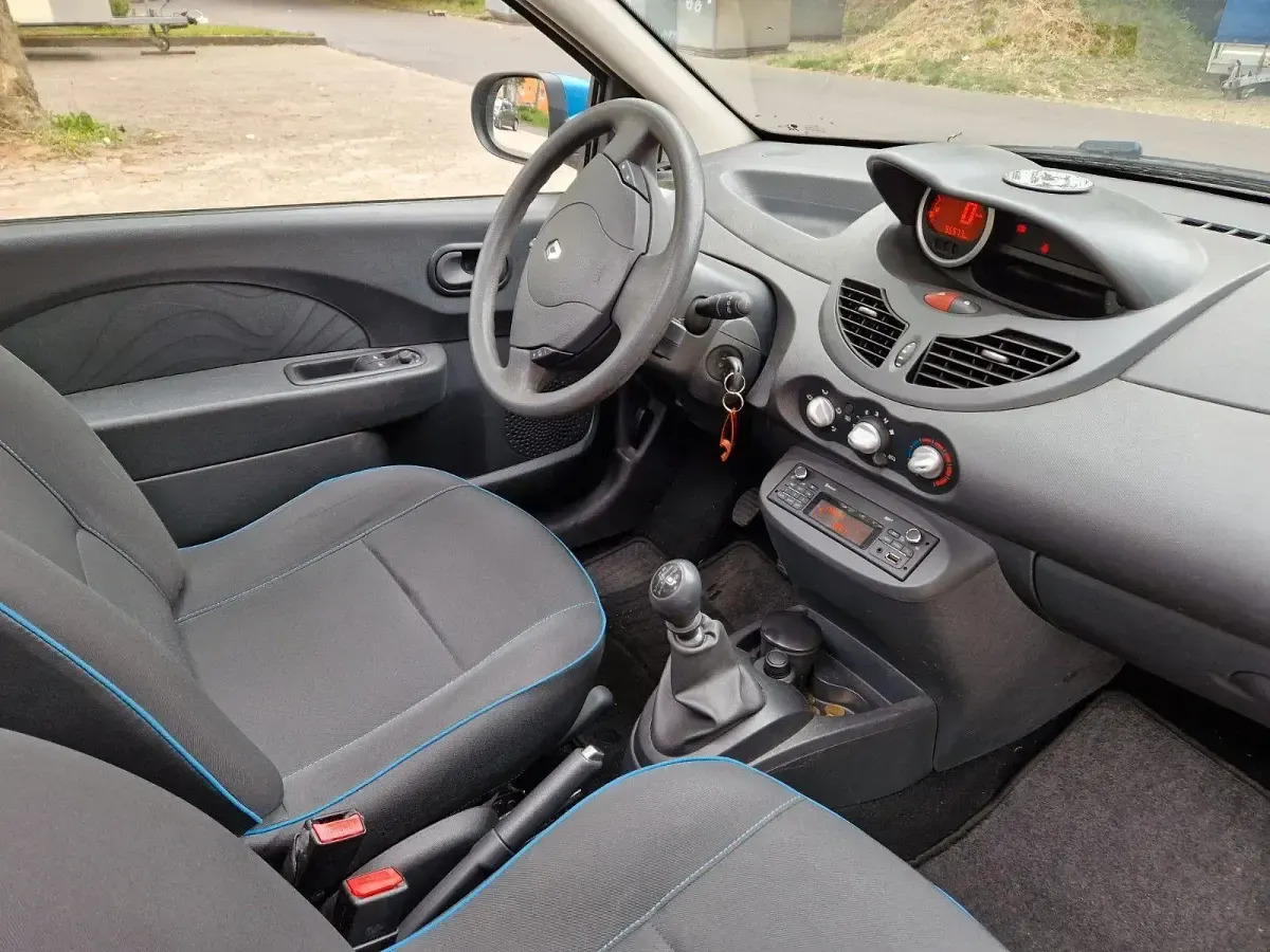 Gebraucht Renault Twingo Expression 75 PS (55 kW) 2013 Blau Kleinwagen