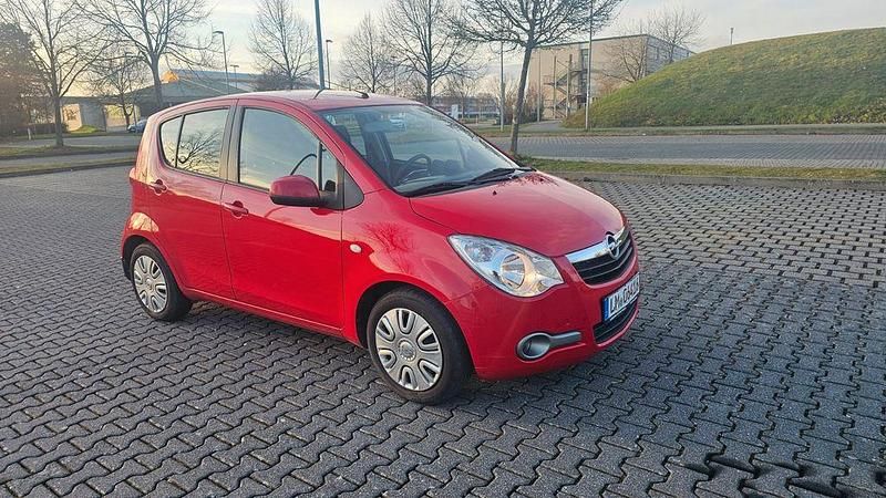 Gebraucht Opel Agila Edition 68 PS (50 kW) 2014 Rot Kleinwagen