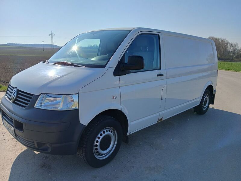 Weiß Gebraucht 2010 VW T5 Van | 8.250 € - Bild 1/4