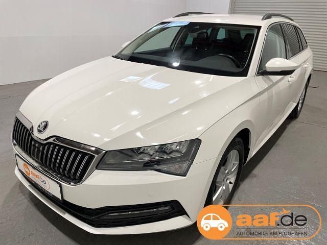 Bila candy/candyweiss Gebraucht 2020 Skoda Superb Ambition Kombi | 24.950 € (Fairer Preis) - Bild 1/4