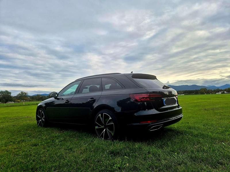 Gebraucht 2019 Audi A4 Sport Kombi | 16.200 € (Fairer Preis) - Bild 1/4