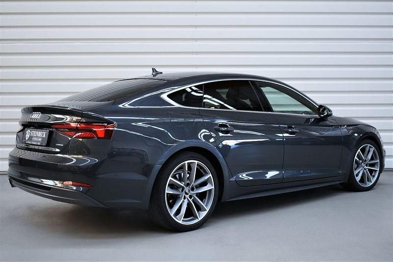 Gebraucht Audi A5 Sportback S-Line 190 PS (139 kW) 2019 Grau Kleinwagen