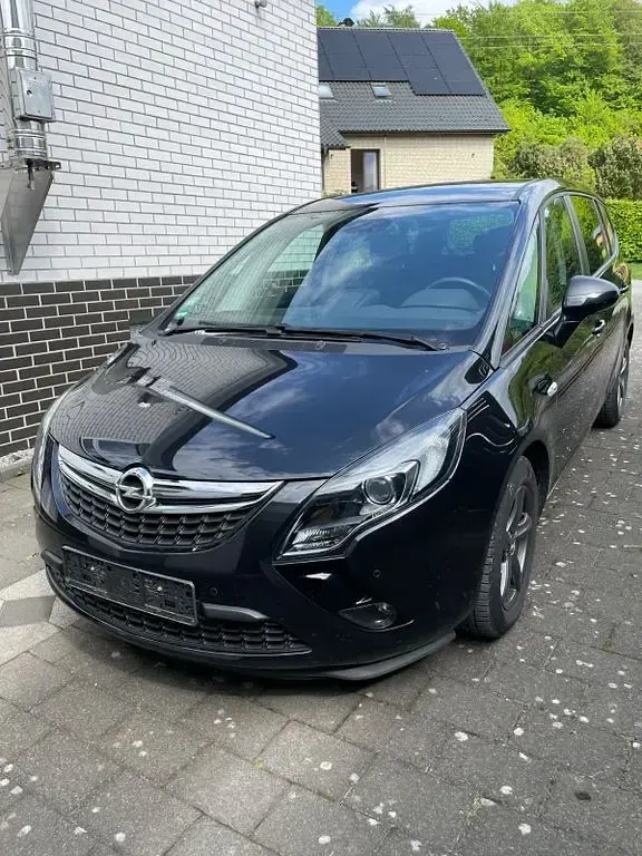 Gebraucht Opel Zafira Tourer drive 140 PS (102 kW) 2015 Schwarz Van / Kleinbus