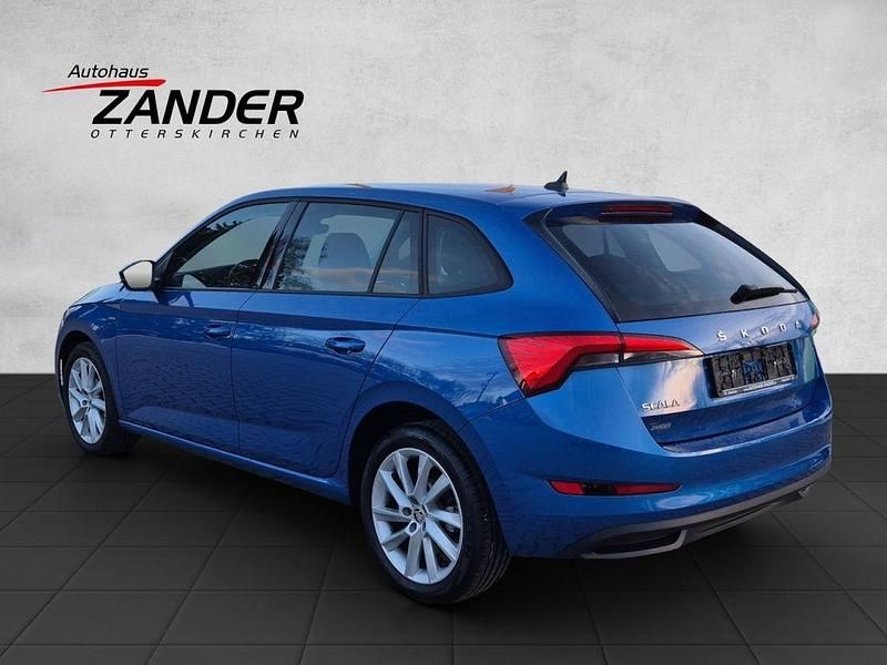 Gebraucht Skoda Scala Clever 150 PS (110 kW) 2021 Raceblau Kleinwagen