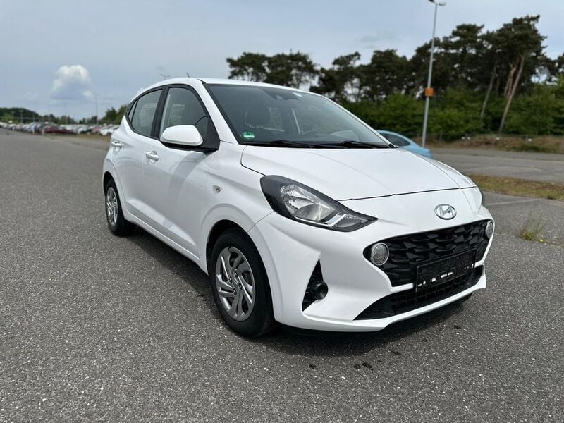 Weiß Gebraucht 2020 Hyundai i10 Select Kleinwagen | 9.450 € (Fairer Preis) - Bild 1/4