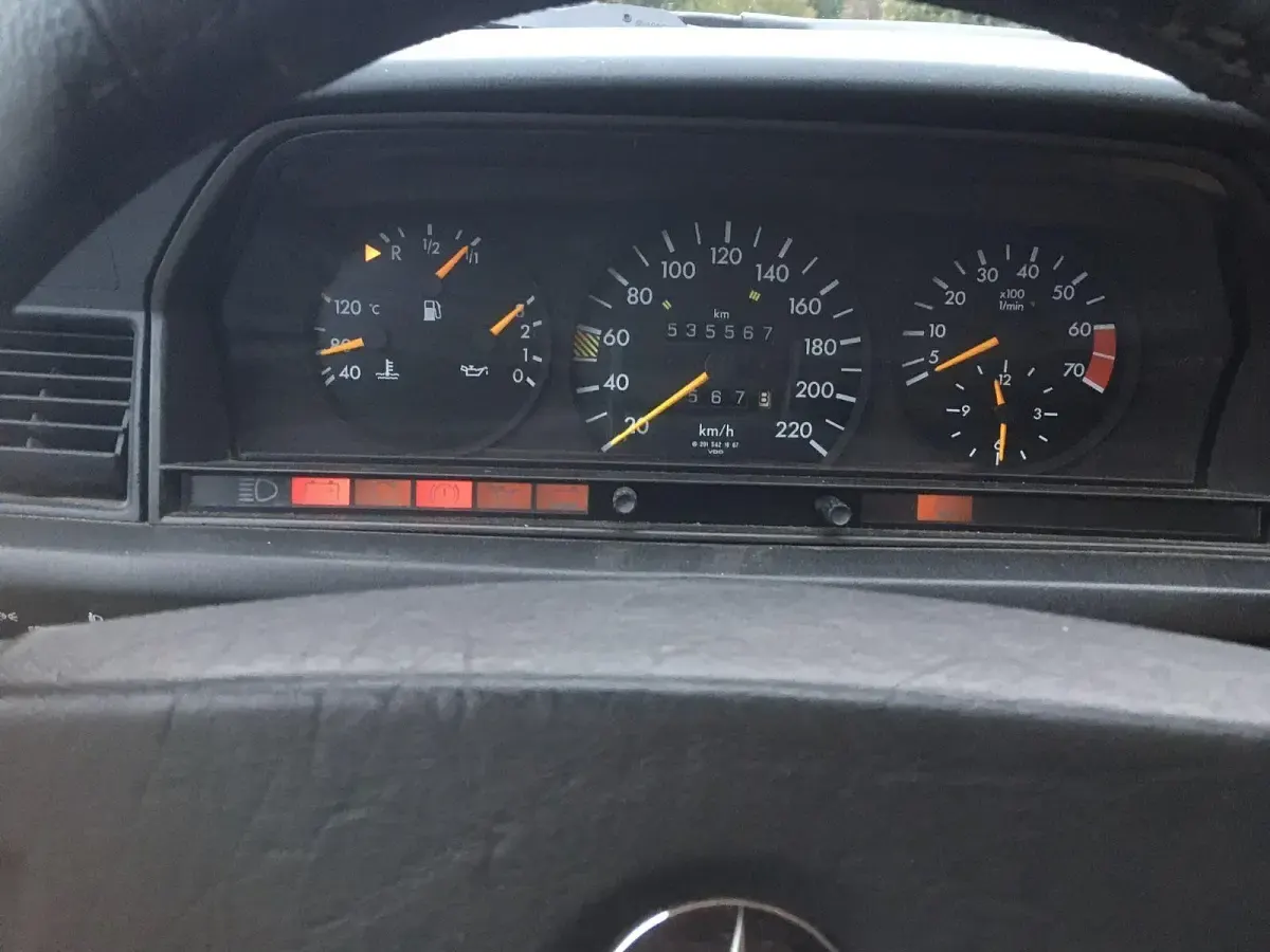 Gebraucht Mercedes 190 Sportline 109 PS (80 kW) 1990 Grün Limousine