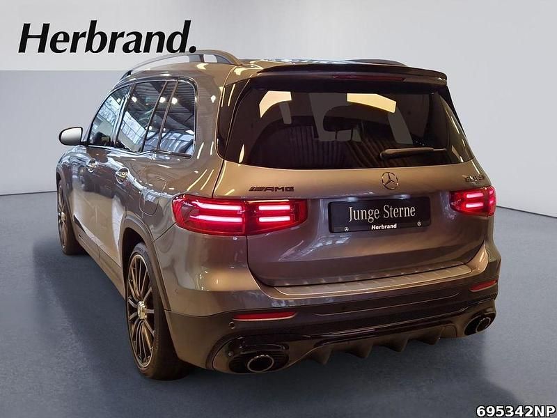 Gebraucht Mercedes GLB35 AMG 306 PS (225 kW) 2024 Metalliclack mountaingrau SUV