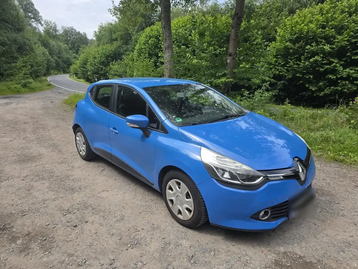 Gebraucht Renault Clio 90 PS (66 kW) 2013 Blau Kleinwagen