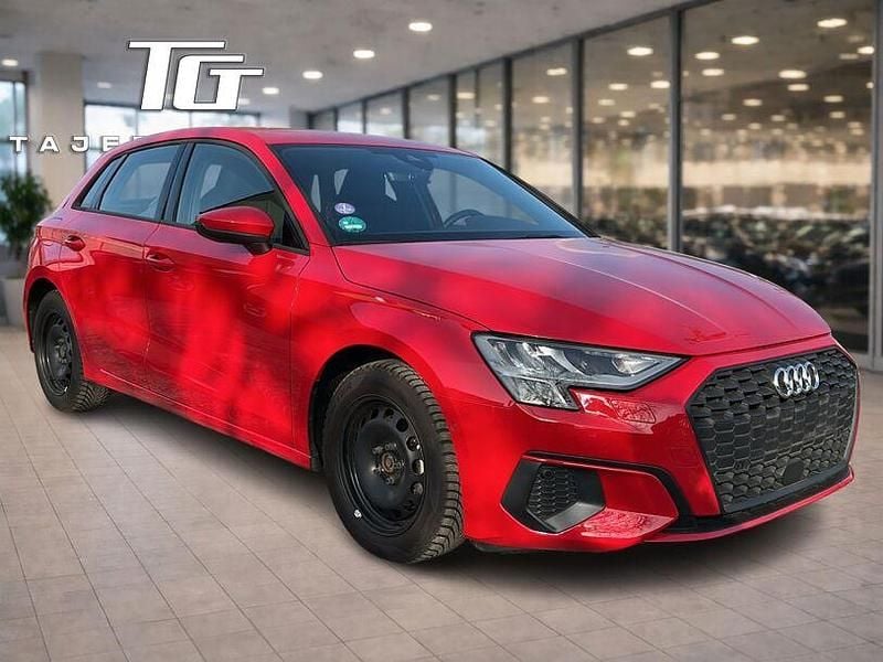 Gebraucht Audi A3 150 PS (110 kW) 2021 Rot Limousine