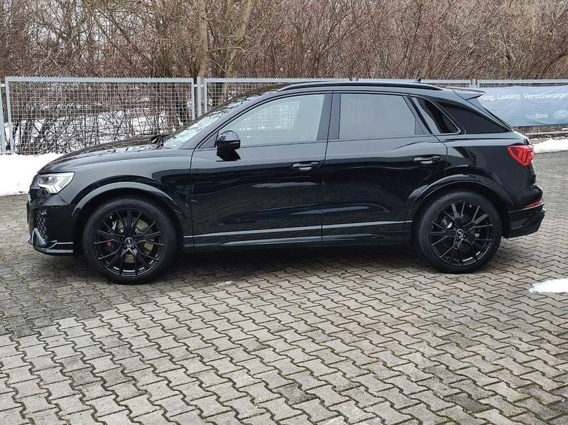 Gebraucht Audi RS Q3 Ambiente 400 PS (294 kW) 2023 Schwarz SUV