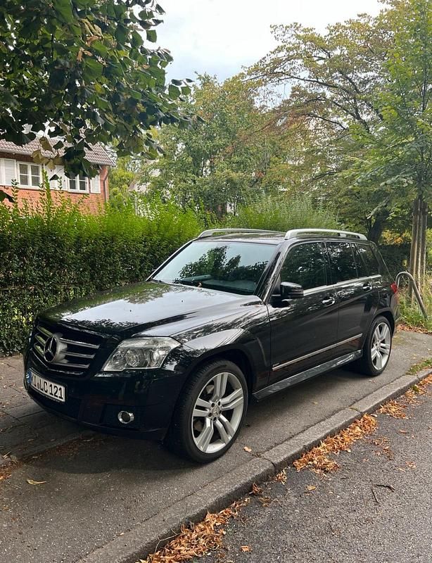 Schwarz Gebraucht 2009 Mercedes GLK320 SUV | 6.990 € (Guter Preis) - Bild 1/4