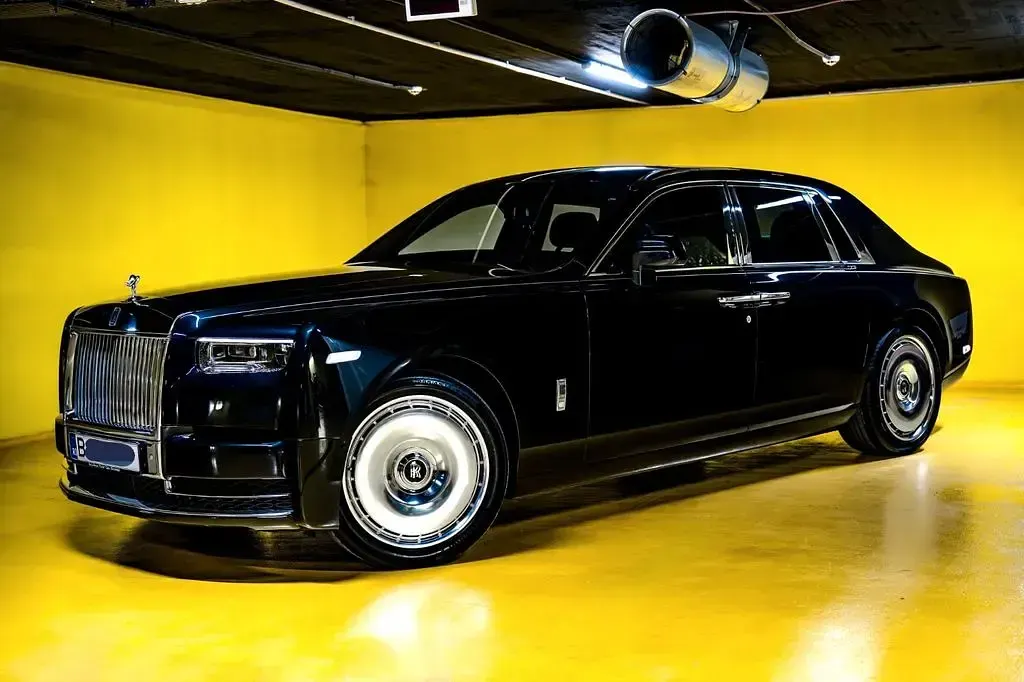 Gebraucht Rolls Royce Phantom 563 PS (414 kW) 2022 Schwarz Limousine