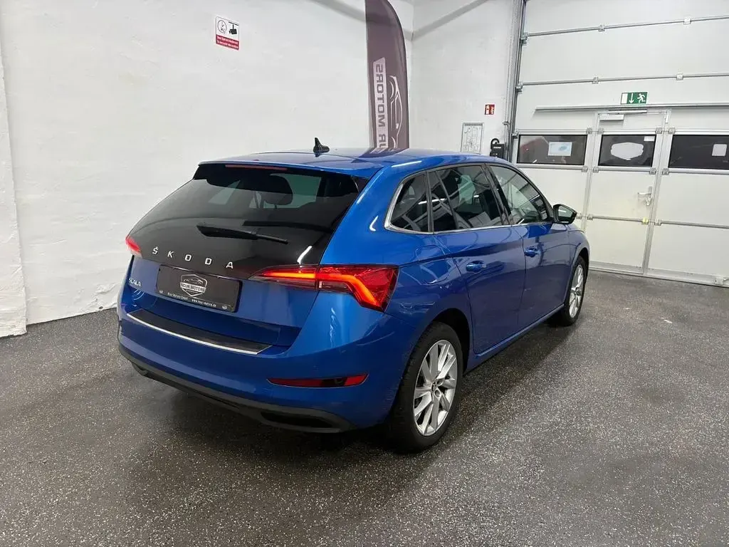 Gebraucht Skoda Scala Ambition 116 PS (85 kW) 2019 Blau Kleinwagen