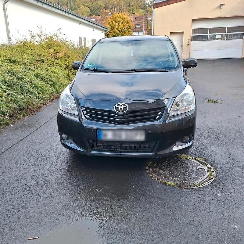 Gebraucht Toyota Yaris 130 PS (95 kW) 2010 Schwarz Kleinwagen
