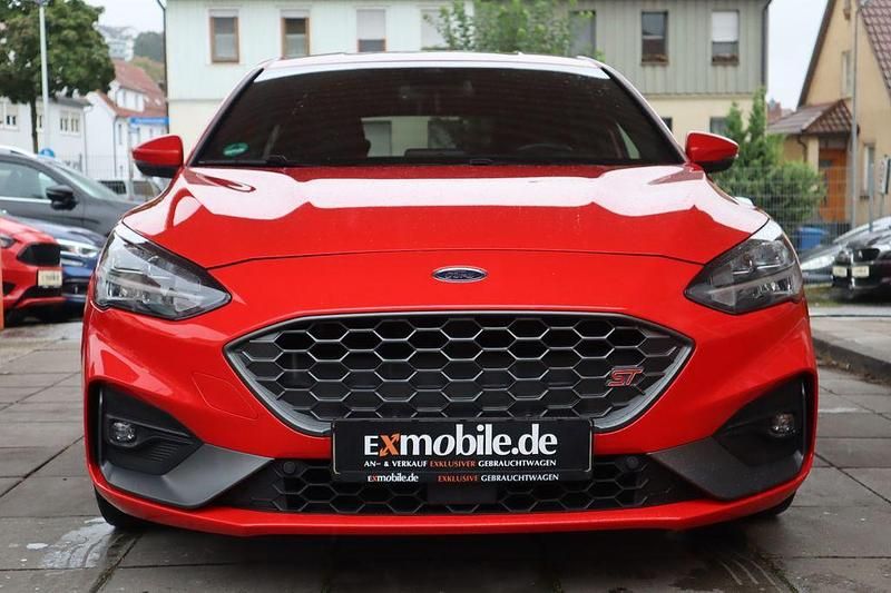 Gebraucht Ford Focus ST 190 PS (139 kW) 2021 Race red Limousine