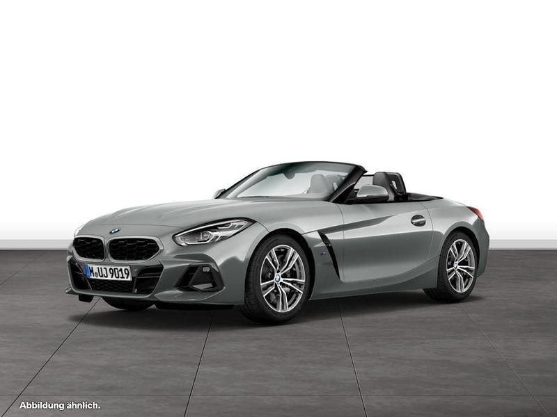 Skyscraper grau metallic Gebraucht 2024 BMW Z4 M Sport Cabrio | 45.324 € (Etwas zu teuer) - Bild 1/4