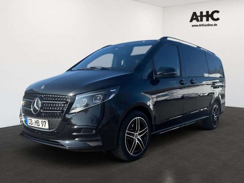 Obsidianschwarz metallic Gebraucht 2025 Mercedes V300 Style Van / Kleinbus | 89.990 € - Bild 1/4