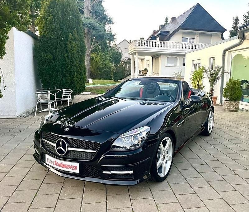 Obsidianschwarz Gebraucht 2012 Mercedes SLK250 AMG Cabrio | 21.980 € (Fairer Preis) - Bild 1/4