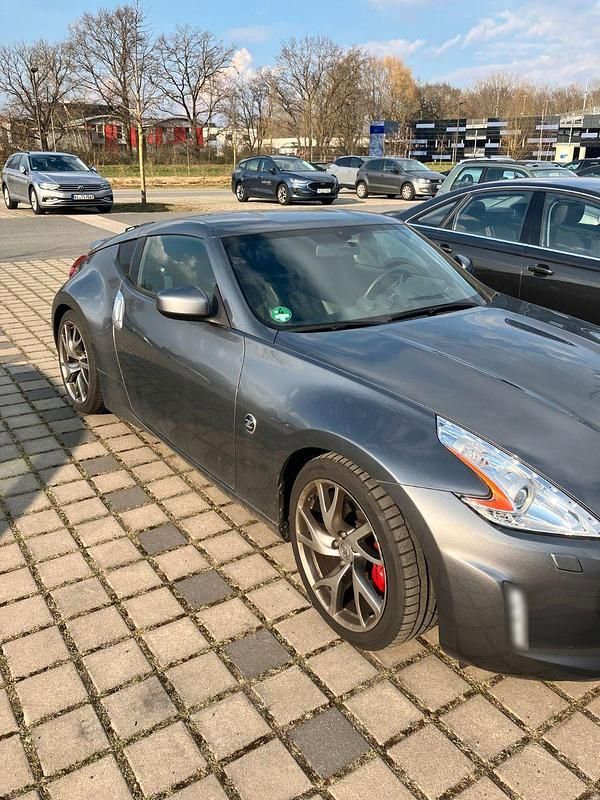 Gebraucht Nissan 370Z Pack 328 PS (241 kW) 2015 Grau Coupé