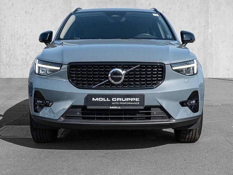 Gebraucht Volvo XC40 Plus 163 PS (119 kW) 2024 Grau SUV