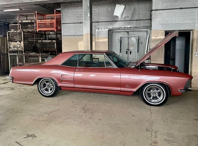 Rot Gebraucht 1964 Buick Riviera Coupé | 22.900 € - Bild 1/4
