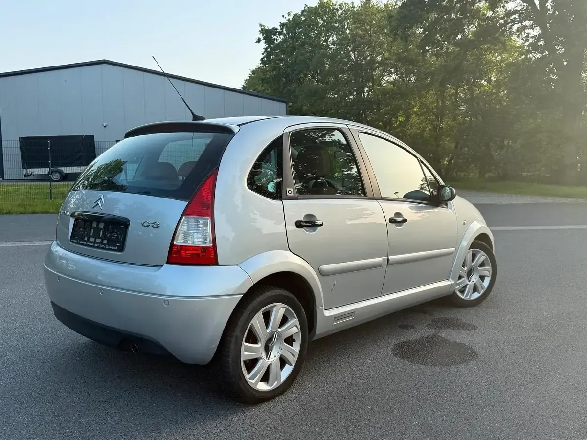 Gebraucht Citroën C3 109 PS (80 kW) 2007 Silber Kleinwagen