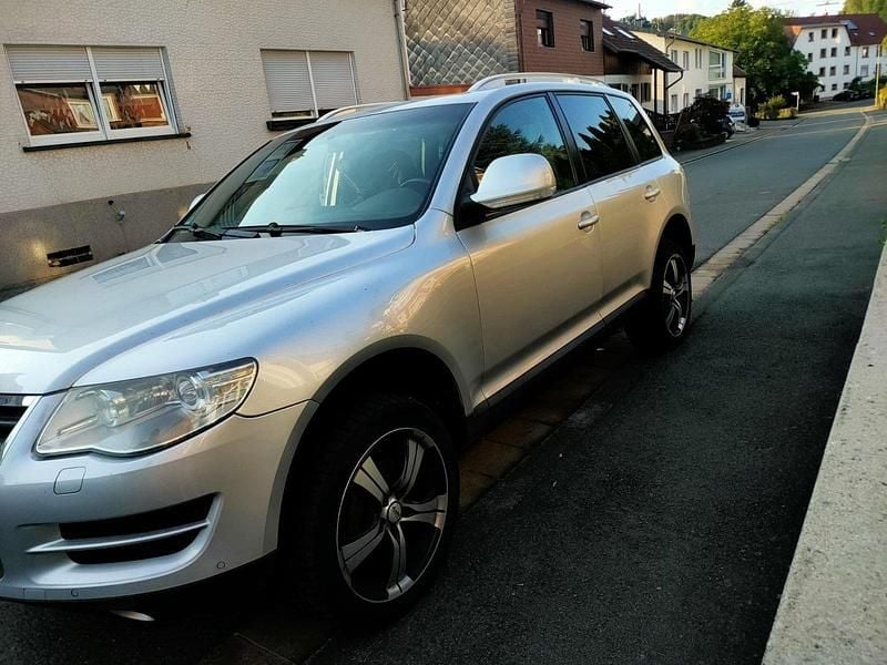 Używany VW Touareg 239 KM (175 kW) 2009 Srebrny SUV