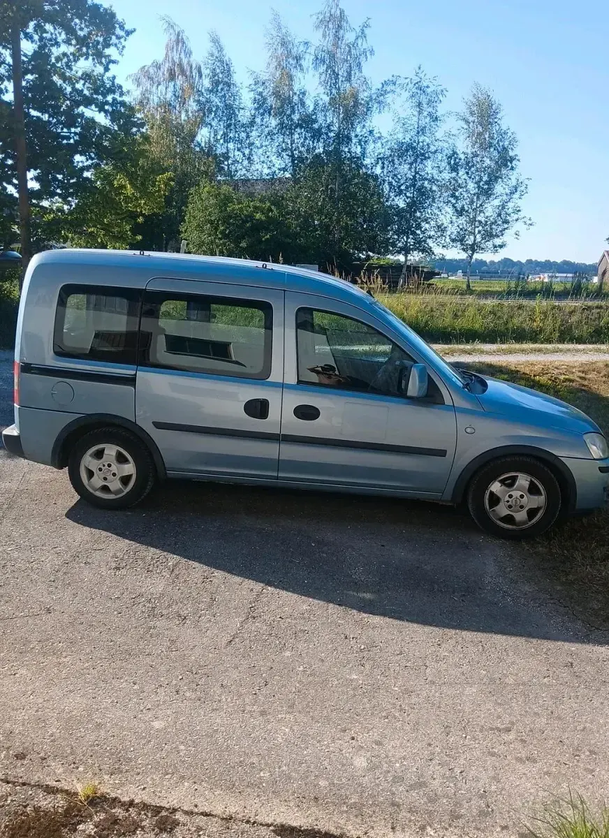 Gebraucht Opel Combo 90 PS (66 kW) 2006 Blau Van / Kleinbus