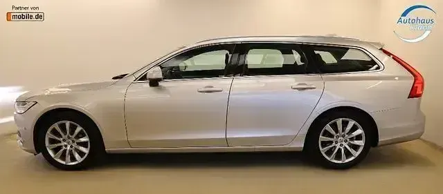 Gebraucht Volvo V90 Momentum 190 PS (139 kW) 2017 Silber Kombi